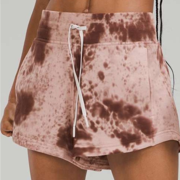 lululemon Women’s Inner GlowShorts 3” Terry Size 14 (Missing Drawstring) - Picture 11 of 11